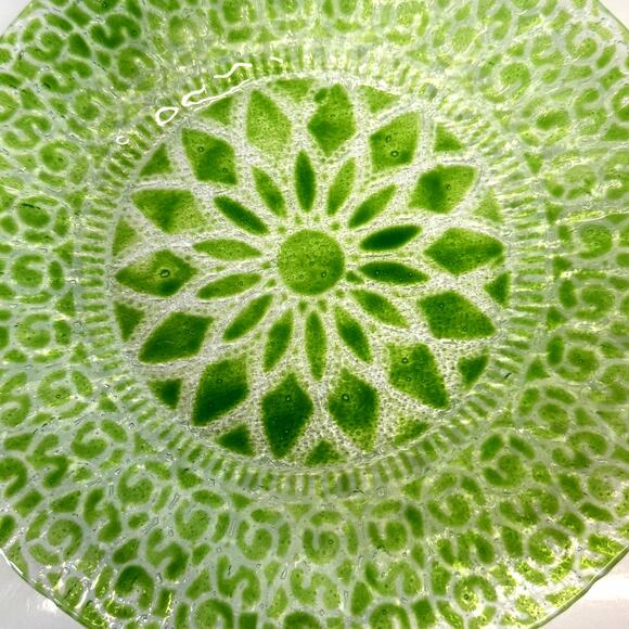 "SYDENSTRICKER"Green Cakeplate, Fused Glass,Collectable,Cape Cod Artist - Picture 1 of 8